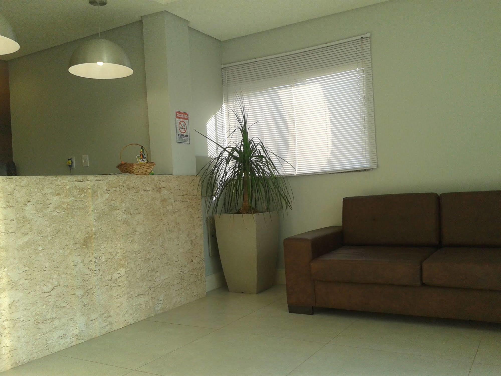 Plattinum Hotel Lauro de Freitas Bagian luar foto