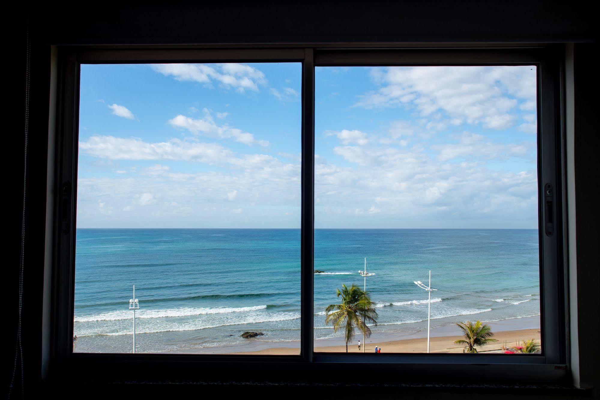 Plattinum Hotel Lauro de Freitas Bagian luar foto